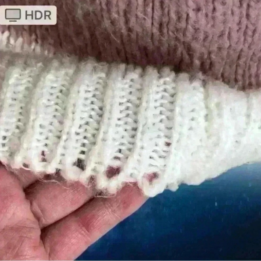 Suzy Shier Pink and White Striped Crew Neck Sweater - Picture 9 of 9